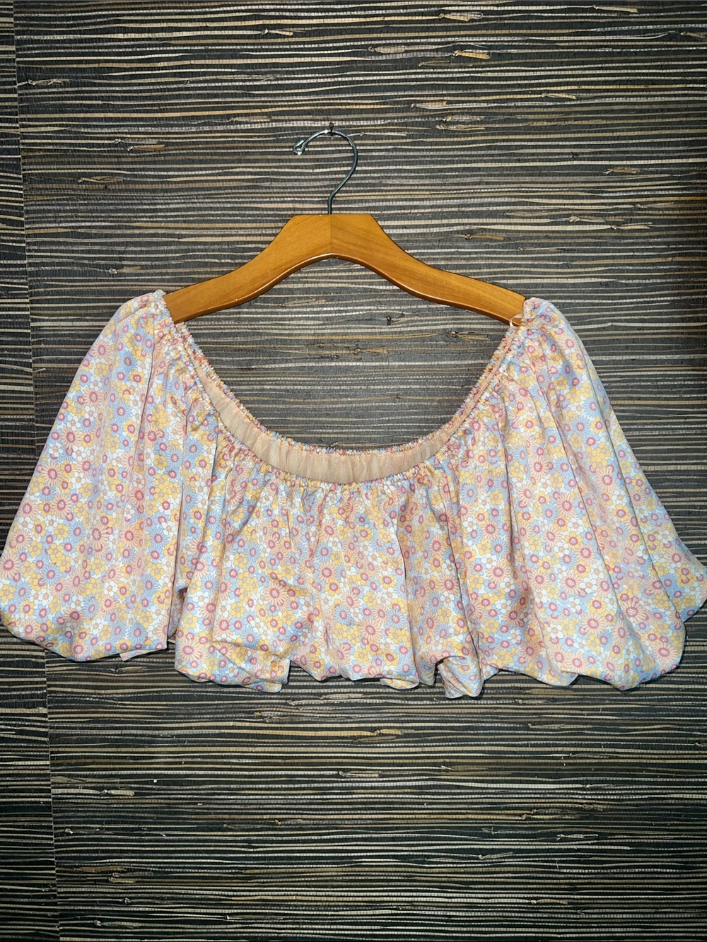 ZARA Printed Satin Effect Puff-Sleeve Off-The-Shoulder Crop Top Small - Picture 7 of 15